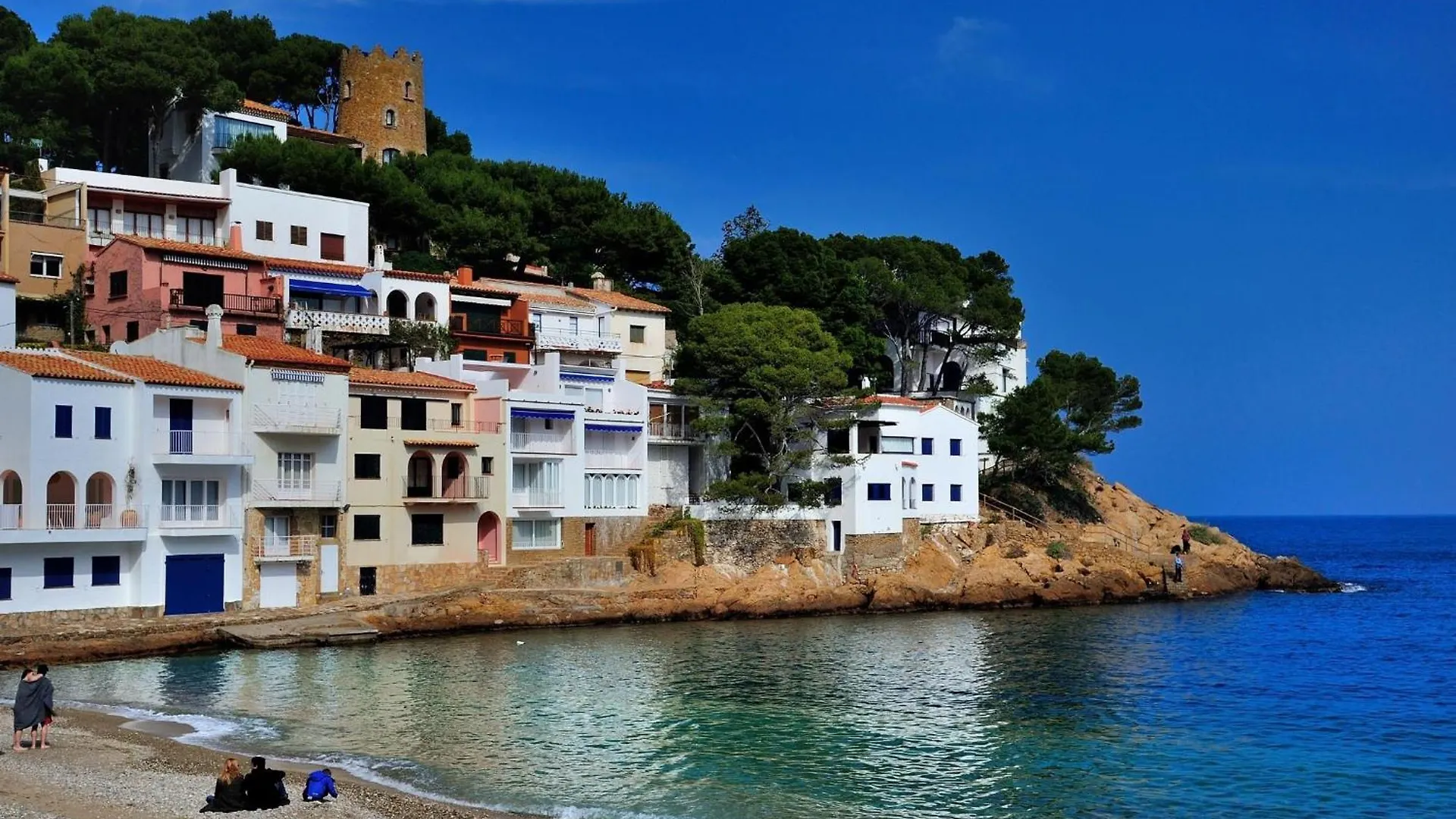 Stylish Sa Riera, Private Parking, Beach Views Begur Spain